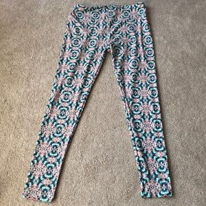 NWOT Lularoe Tall & Curvy Leggings